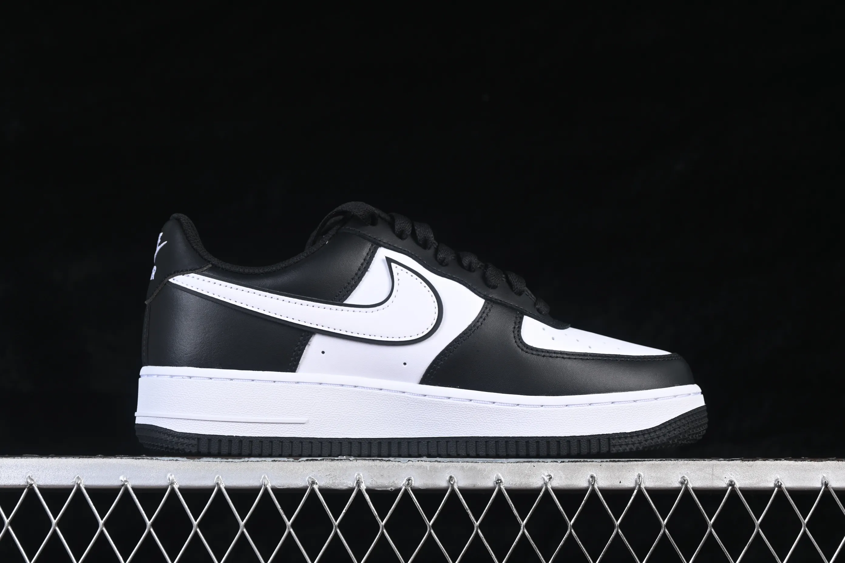 All categories Nk Air Force 1 Air Force series Nk Air Force 1 Low Air Force low-top GX foreign trade version Nike Air Force 1'07 Low Air Force 1 low-top casual sneakers DX0788-001